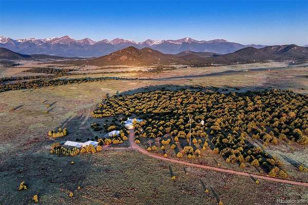 411 Acres of Land with Home for Sale in Cotopaxi, Colorado