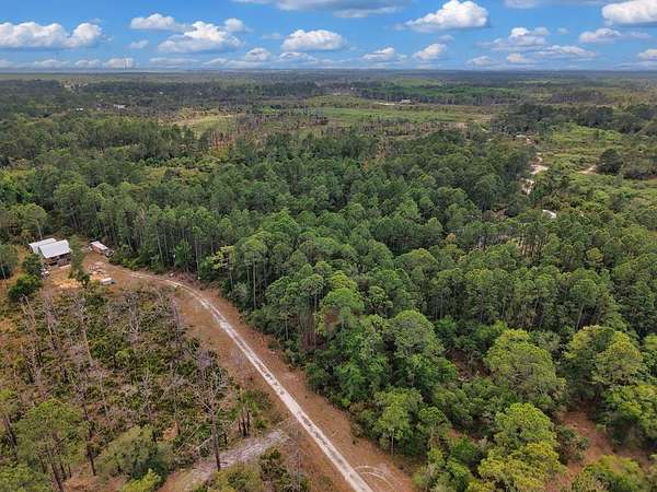 0.92 Acres of Residential Land for Sale in Cedar Key, Florida