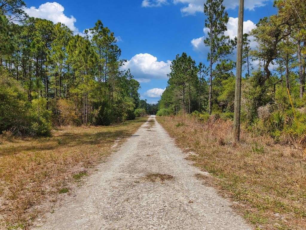 0.92 Acres of Residential Land for Sale in Cedar Key, Florida