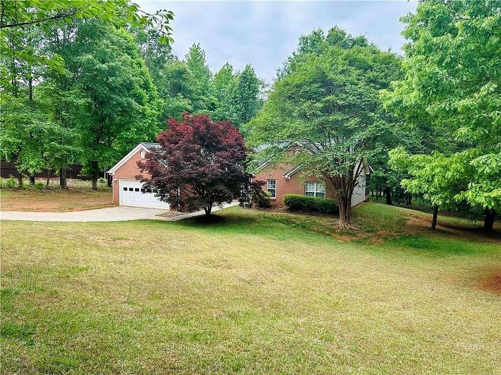 3 Acres of Land with Home for Lease in Monroe, Georgia