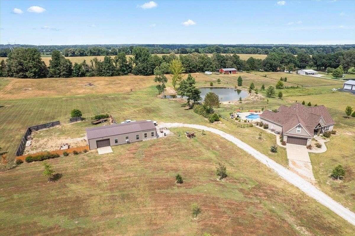 15 Acres of Land with Home for Sale in Mason, Tennessee