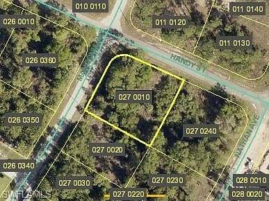 0.35 Acres of Residential Land for Sale in Lehigh Acres, Florida