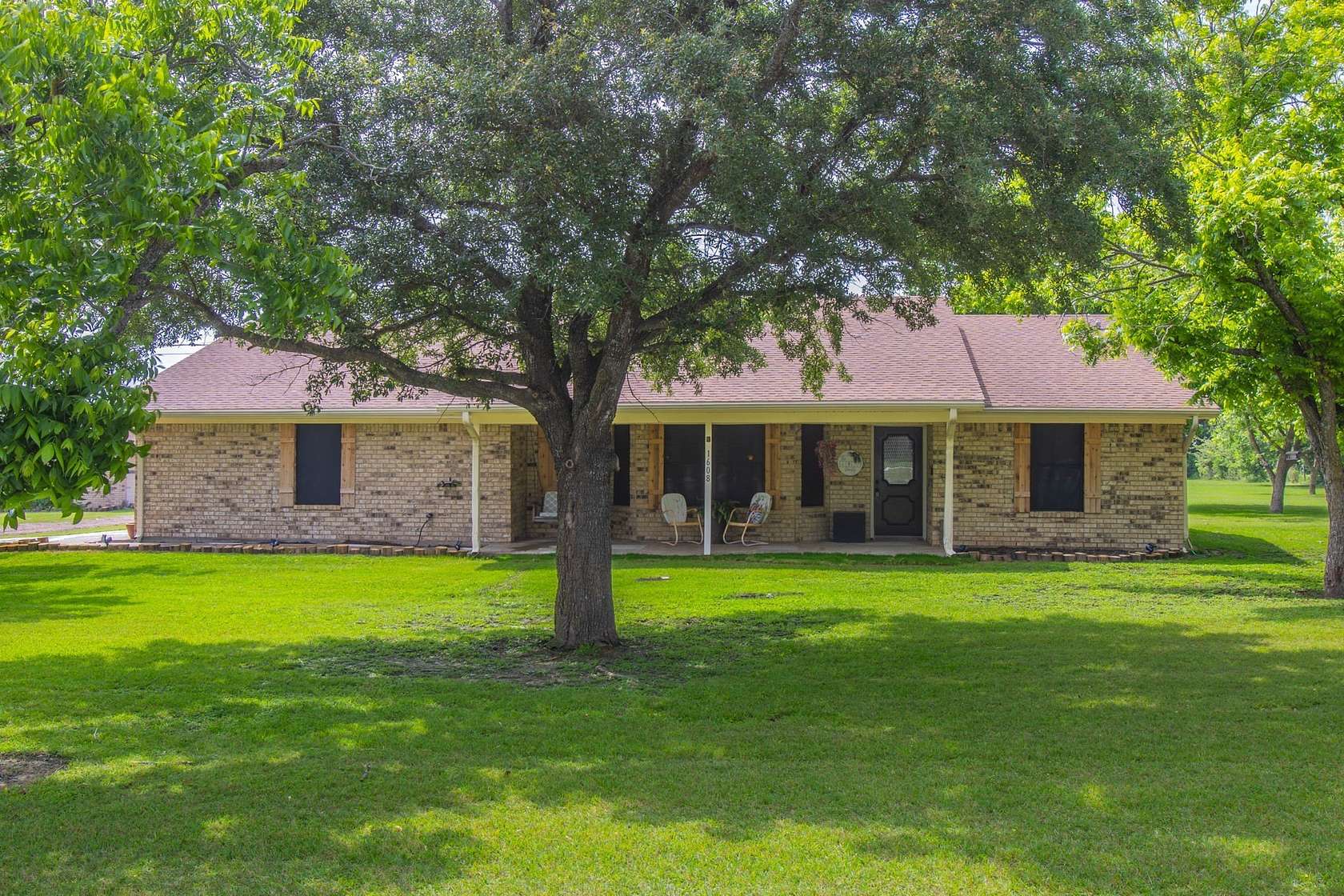 2 Acres of Land with Home for Sale in Robinson, Texas