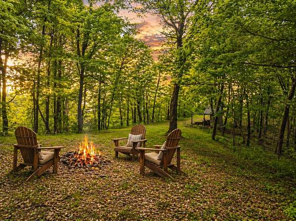 10.6 Acres of Recreational Land for Sale in Parksville, Kentucky