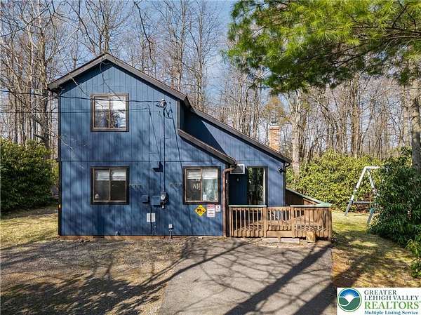 3.15 Acres of Land with Home for Sale in Tobyhanna Township, Pennsylvania