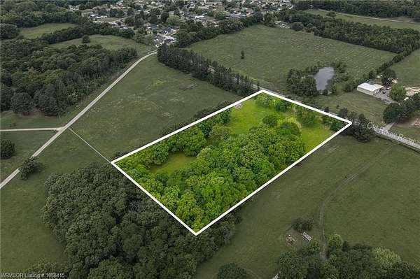 5 Acres of Residential Land for Sale in Van Buren, Arkansas