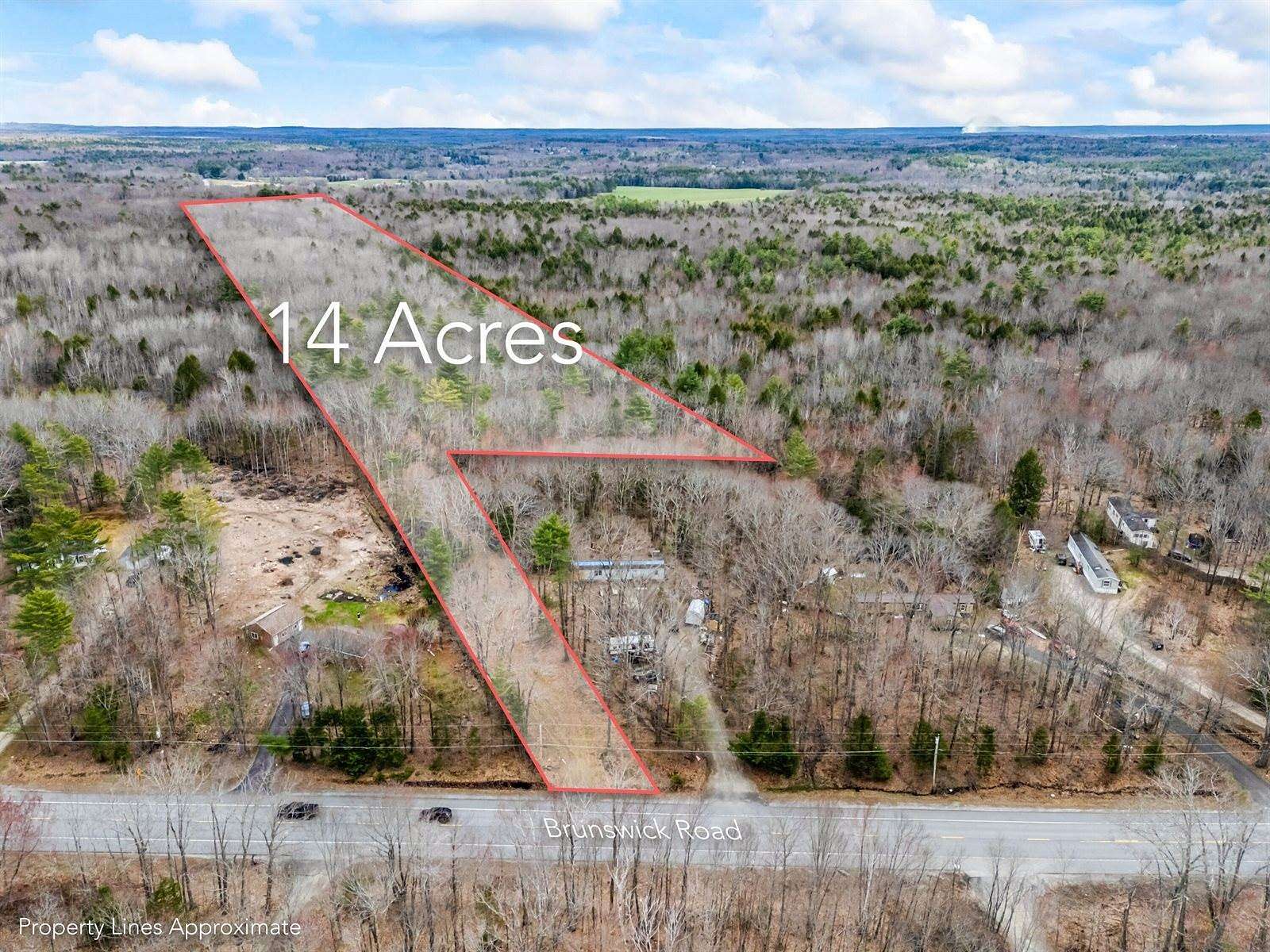 14 Acres of Recreational Land for Sale in Richmond, Maine