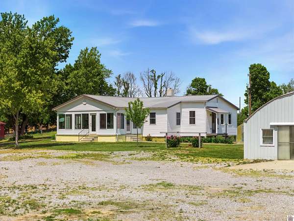 10 Acres of Land with Home for Sale in Marion, Kentucky