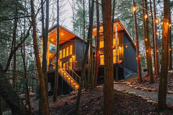 3.19 Acres of Land with Home for Sale in Rockbridge, Ohio