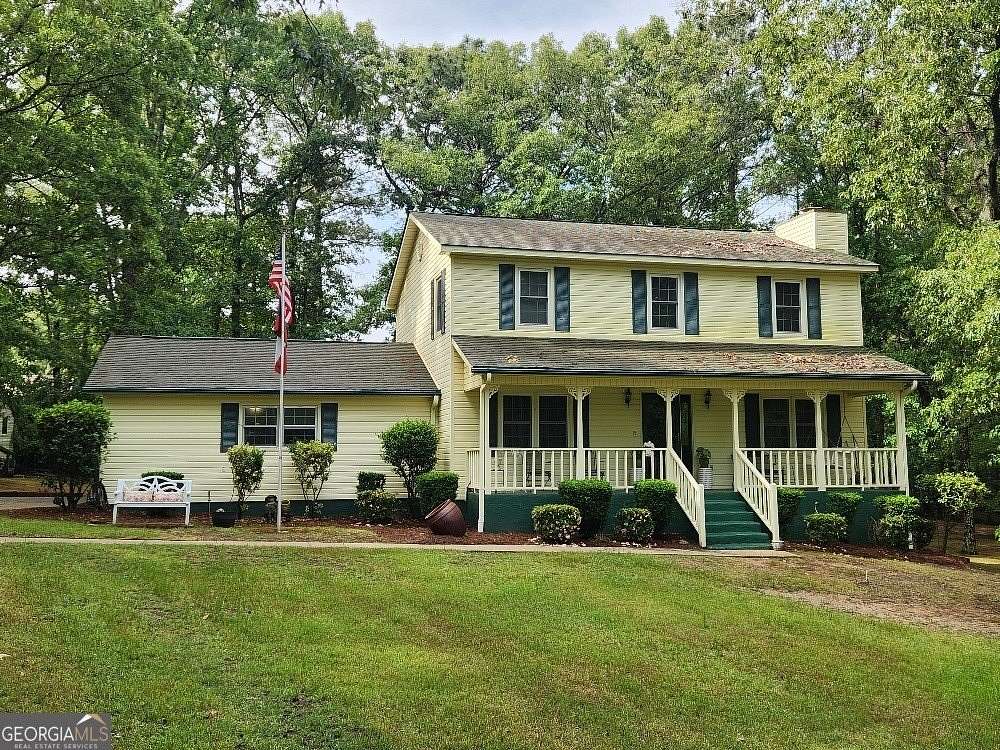 2.74 Acres of Land with Home for Sale in Warner Robins, Georgia