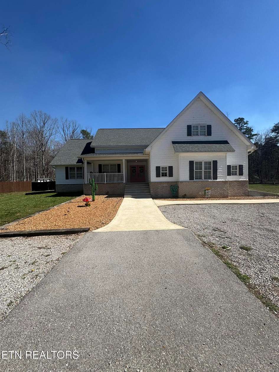 10 Acres of Land with Home for Sale in Clarkrange, Tennessee