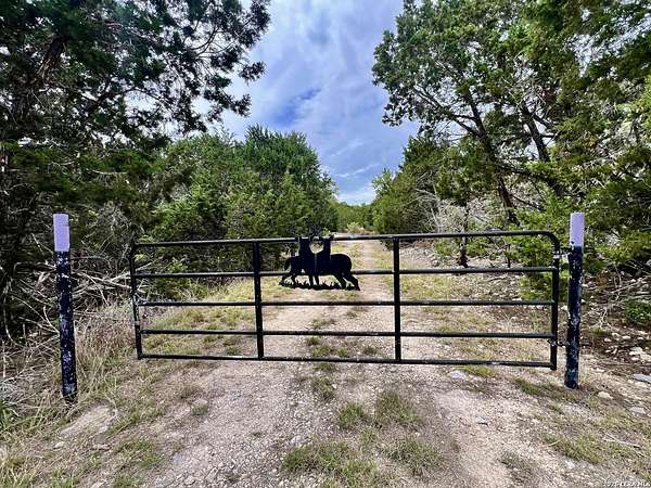 9.44 Acres of Residential Land for Sale in Kerrville, Texas