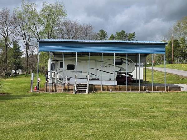 0.25 Acres of Land for Sale in Ivanhoe, Virginia