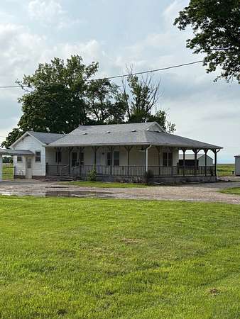 6 Acres of Land with Home for Sale in Piqua, Kansas