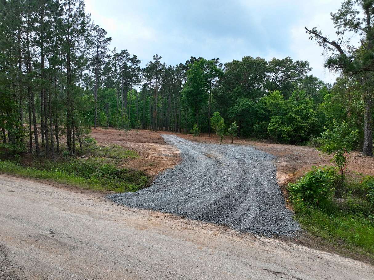 10.4 Acres of Land for Sale in Marshall, Texas
