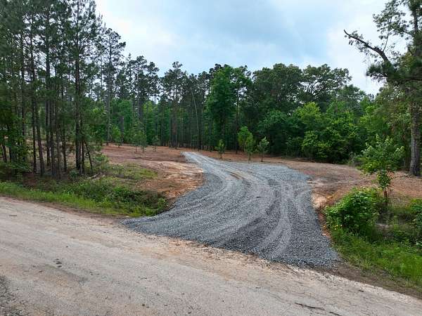 10.4 Acres of Land for Sale in Marshall, Texas