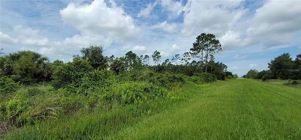 1.25 Acres of Residential Land for Sale in Okeechobee, Florida