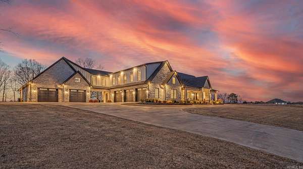 3 Acres of Land with Home for Sale in Jonesboro, Arkansas