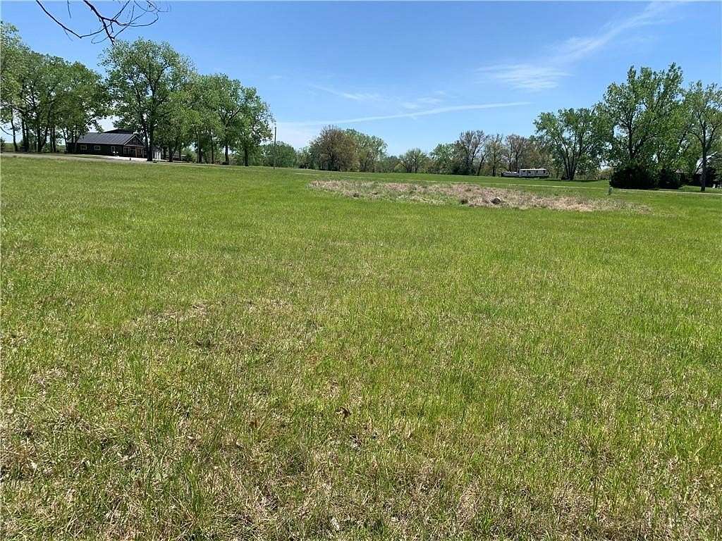 0.73 Acres of Residential Land for Sale in Gallatin, Missouri