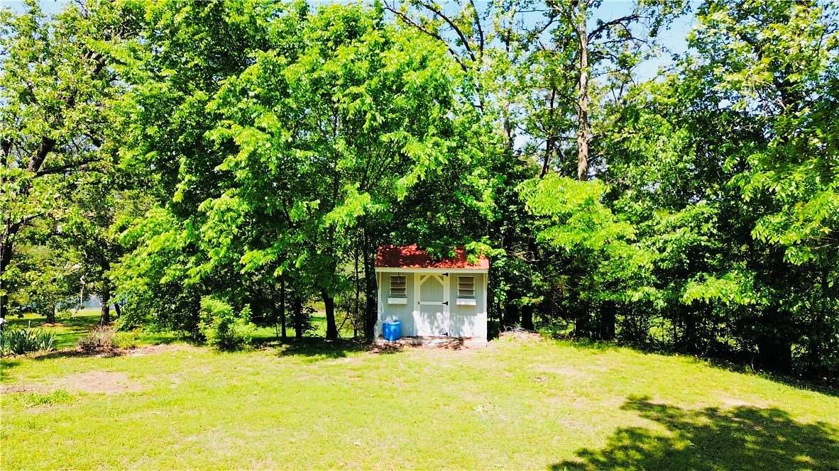 2 Acres of Land with Home for Sale in Huntsville, Arkansas