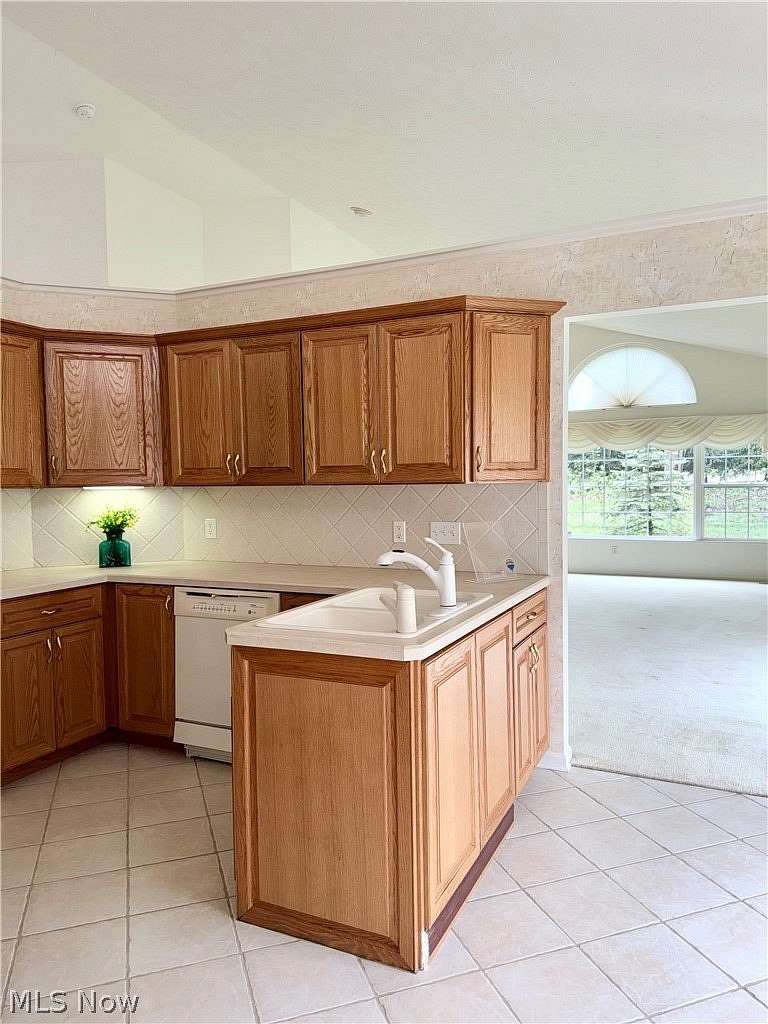 4.83 Acres of Land with Home for Sale in Brecksville, Ohio