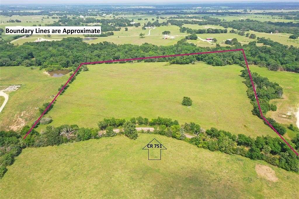 32 Acres of Agricultural & Residential Land for Sale in Donie, Texas