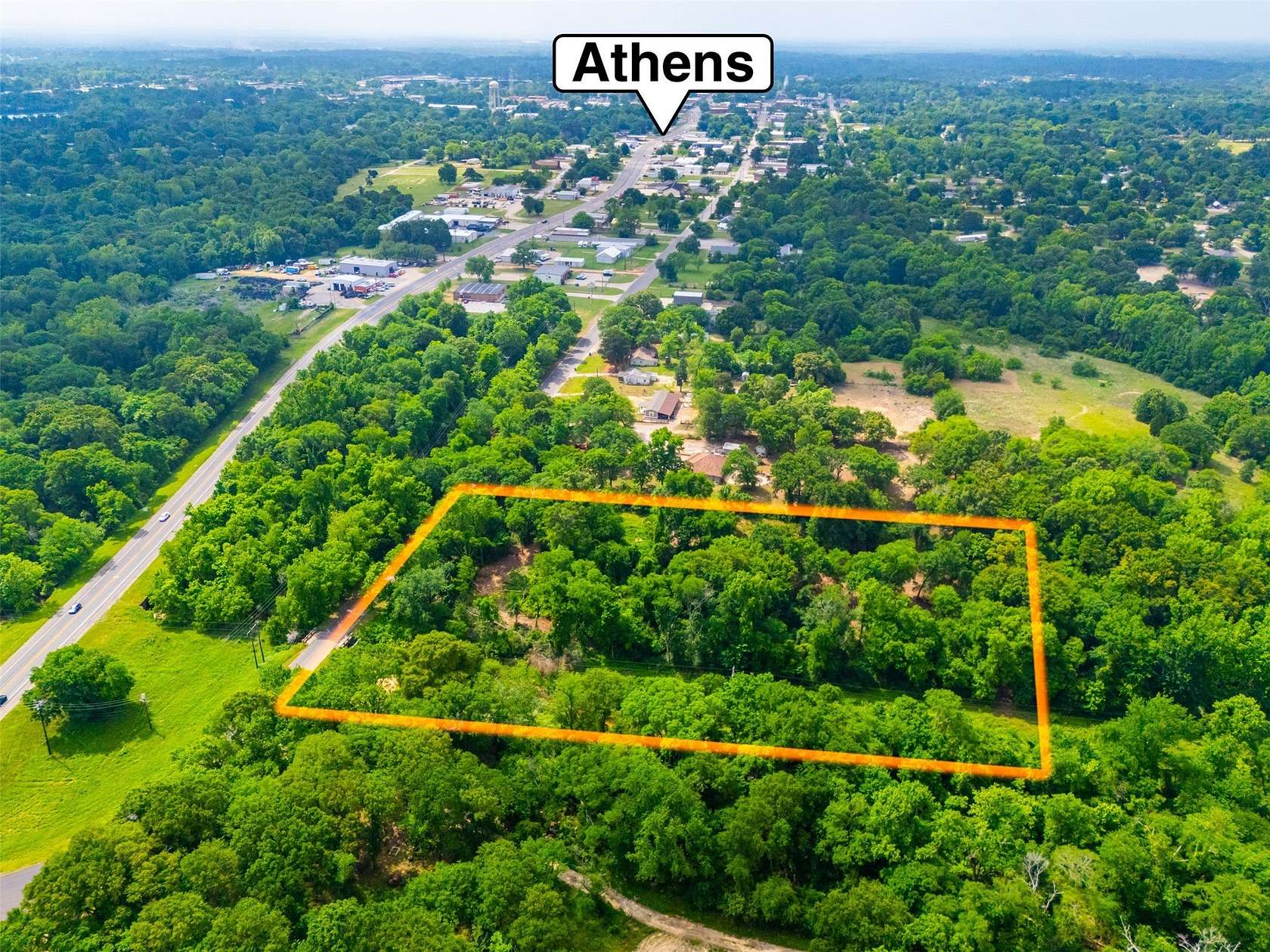 4 Acres of Residential Land for Sale in Athens, Texas