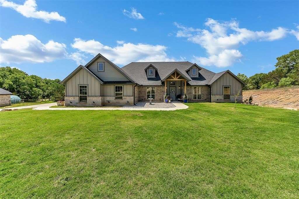2.82 Acres of Land with Home for Sale in Weatherford, Texas