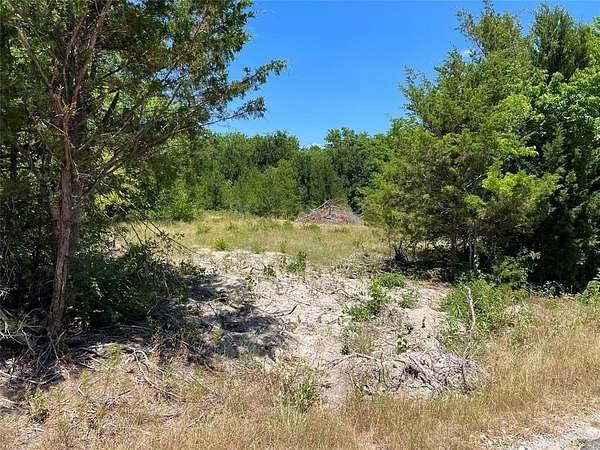 22.7 Acres of Recreational & Residential Land for Sale in Whitewright, Texas