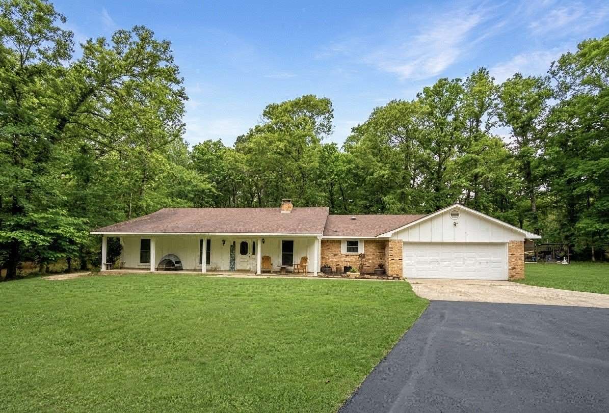 3.2 Acres of Land with Home for Sale in Mooringsport, Louisiana