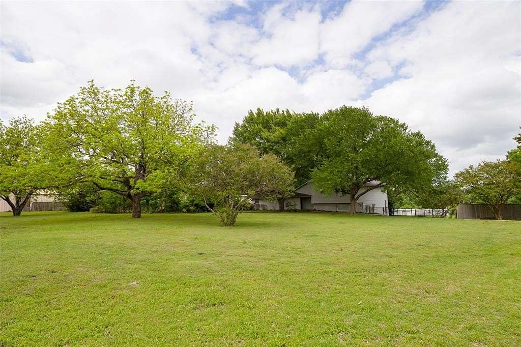 7 Acres of Land with Home for Sale in Plano, Texas