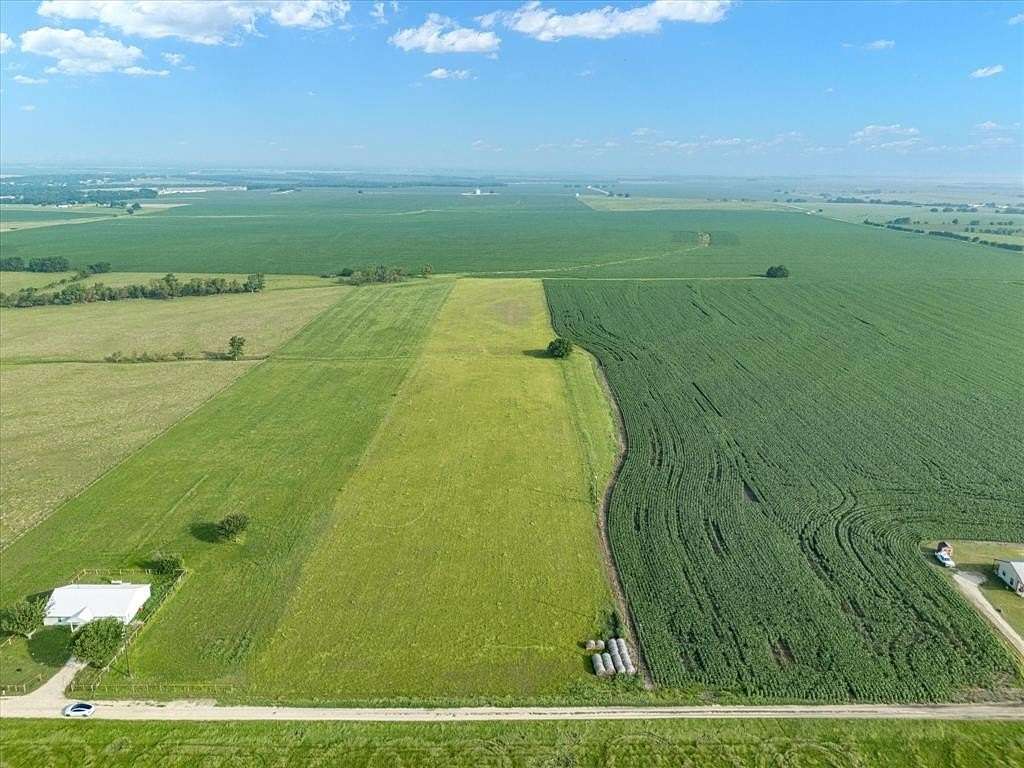 10 Acres of Recreational & Residential Land for Sale in Itasca, Texas