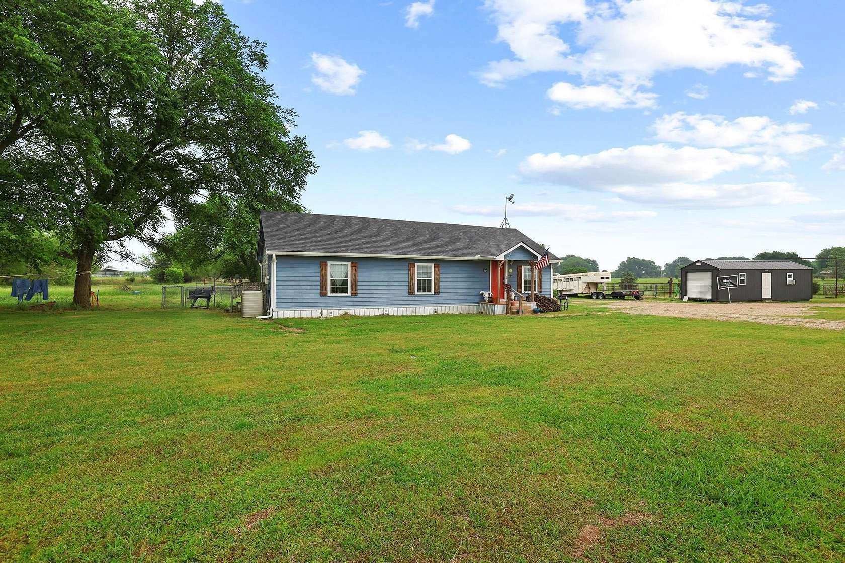 1.58 Acres of Land with Home for Sale in Telephone, Texas
