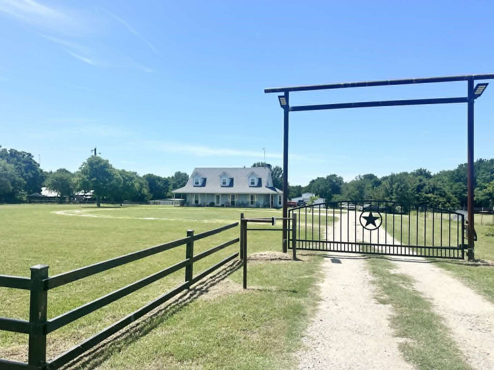 15.4 Acres of Land with Home for Sale in Scurry, Texas