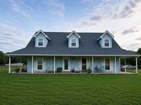 15.4 Acres of Land with Home for Sale in Scurry, Texas