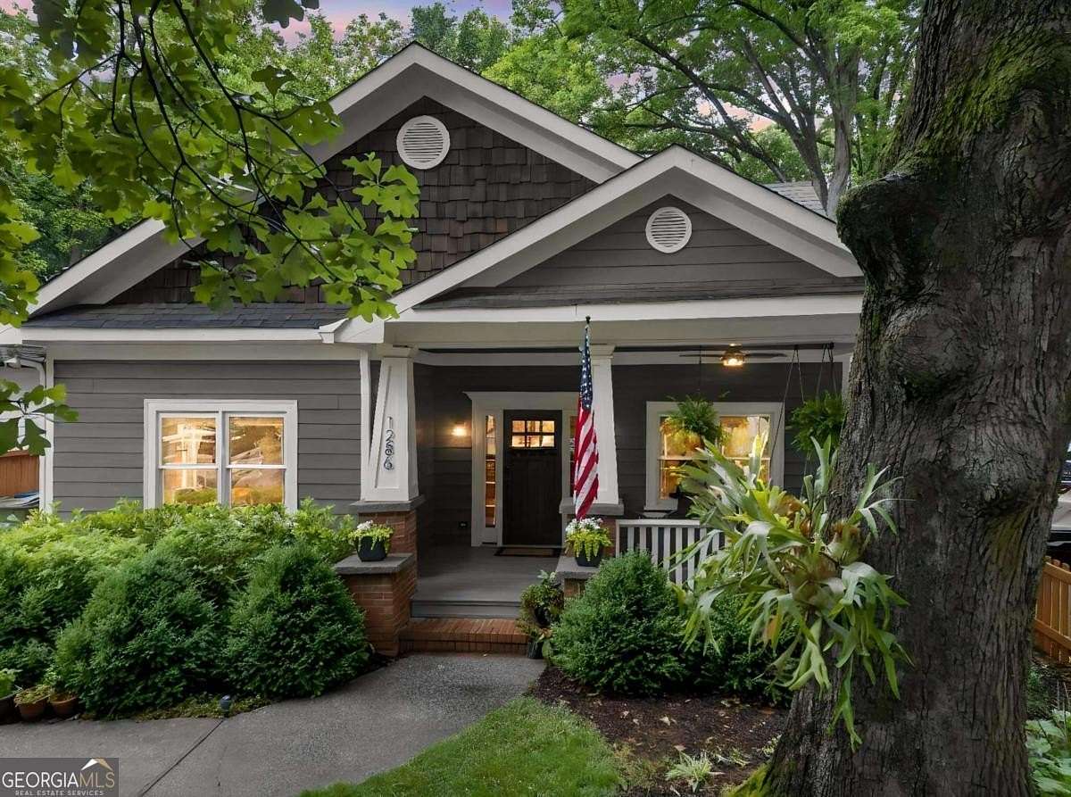1.65 Acres of Land with Home for Sale in Atlanta, Georgia