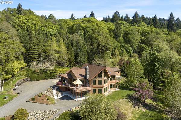 21.1 Acres of Land with Home for Sale in Yamhill, Oregon