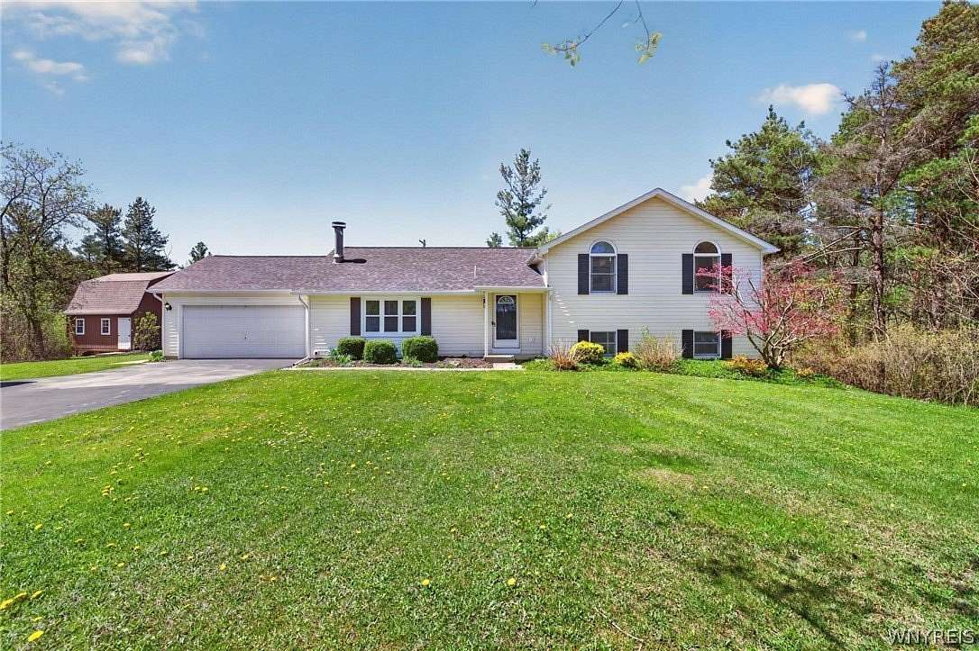 6.5 Acres of Land with Home for Sale in Alden, New York