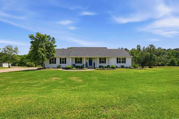 3.18 Acres of Land with Home for Sale in Greenbrier, Arkansas