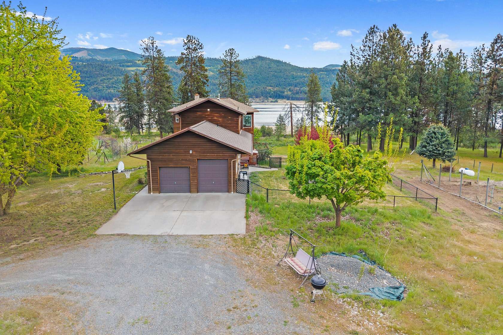 5.59 Acres of Land with Home for Sale in Kettle Falls, Washington