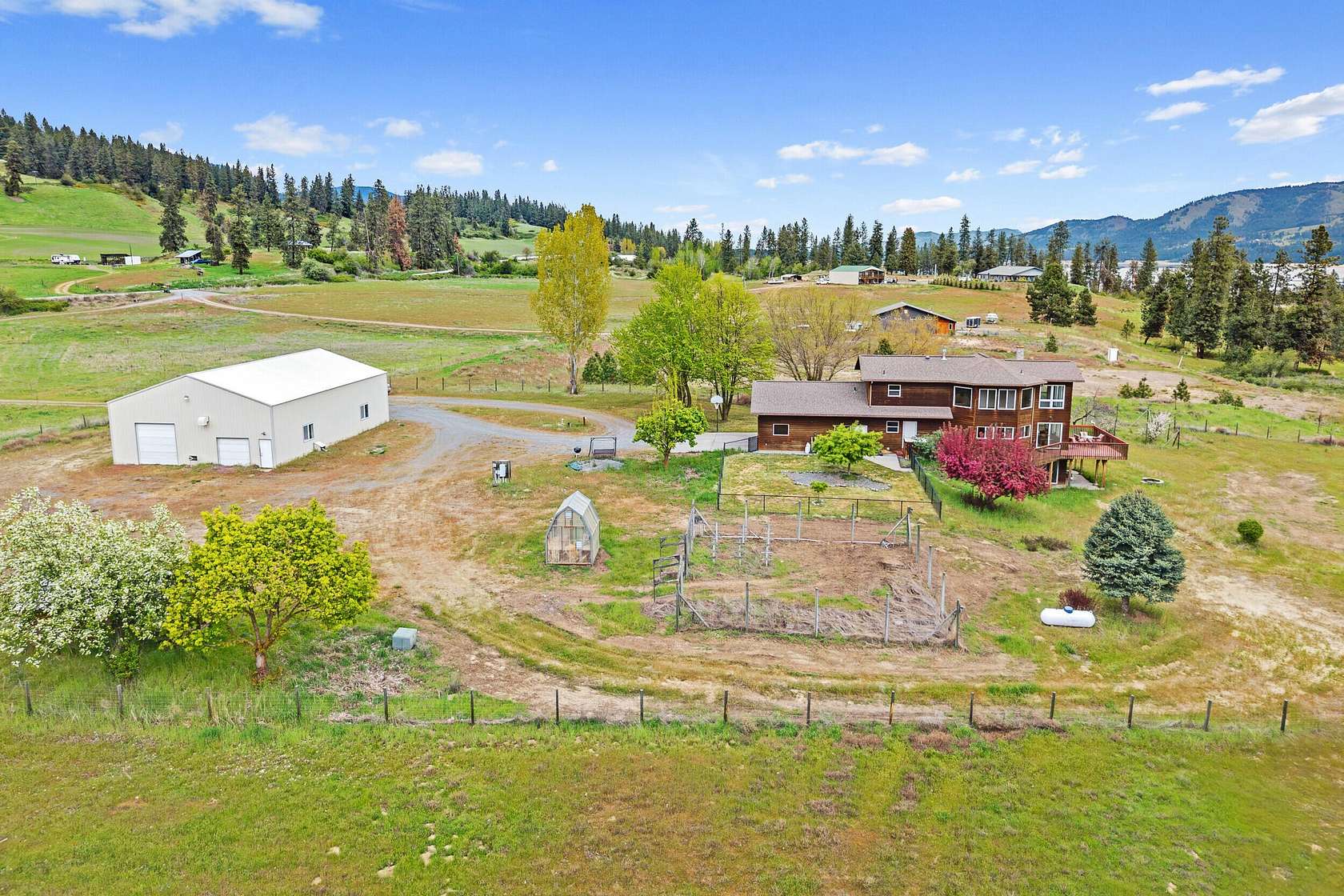 5.59 Acres of Land with Home for Sale in Kettle Falls, Washington