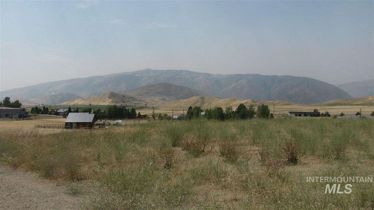 2.3 Acres of Residential Land for Sale in Horseshoe Bend, Idaho