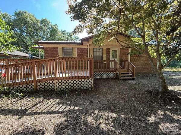 Land with Home for Lease in Milton, Florida