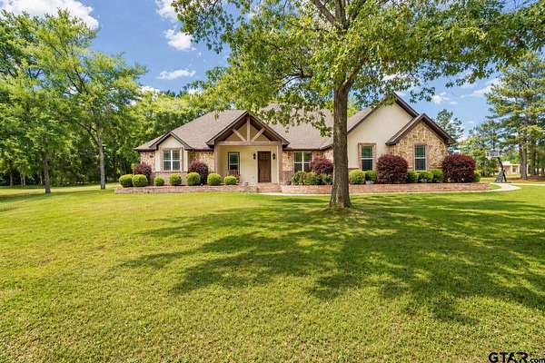 5 Acres of Land with Home for Sale in Flint, Texas