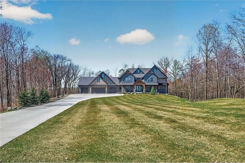 4.5 Acres of Land with Home for Sale in Ham Lake, Minnesota