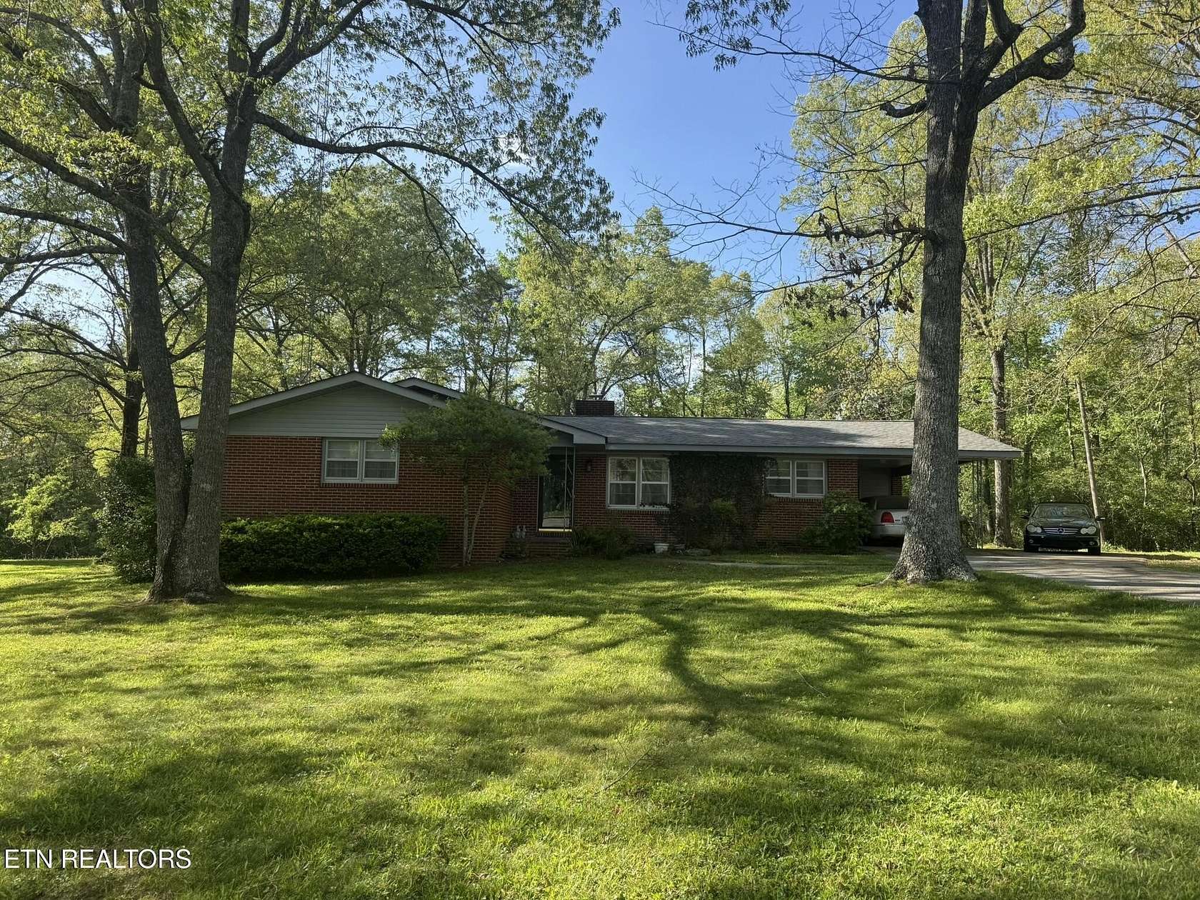 3.1 Acres of Land with Home for Sale in Crossville, Tennessee