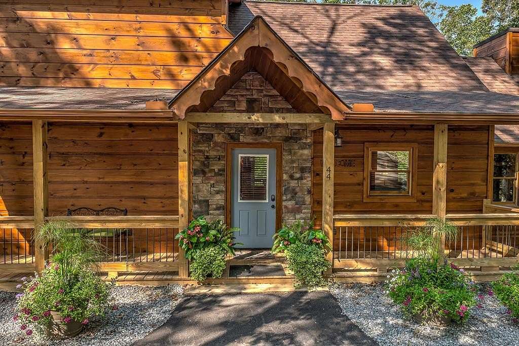 1.58 Acres of Land with Home for Sale in Blue Ridge, Georgia