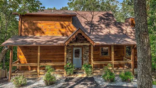 1.58 Acres of Land with Home for Sale in Blue Ridge, Georgia