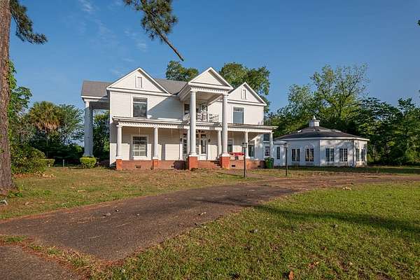2.52 Acres of Land with Home for Sale in Donalsonville, Georgia