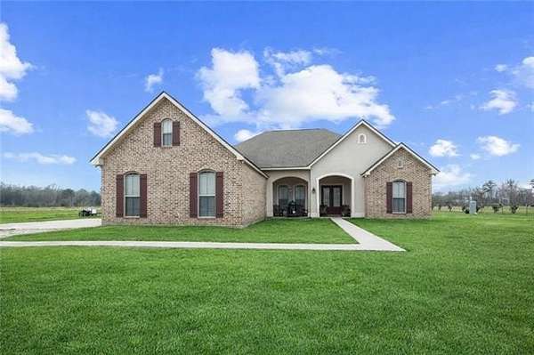 4.58 Acres of Land with Home for Sale in Bush, Louisiana